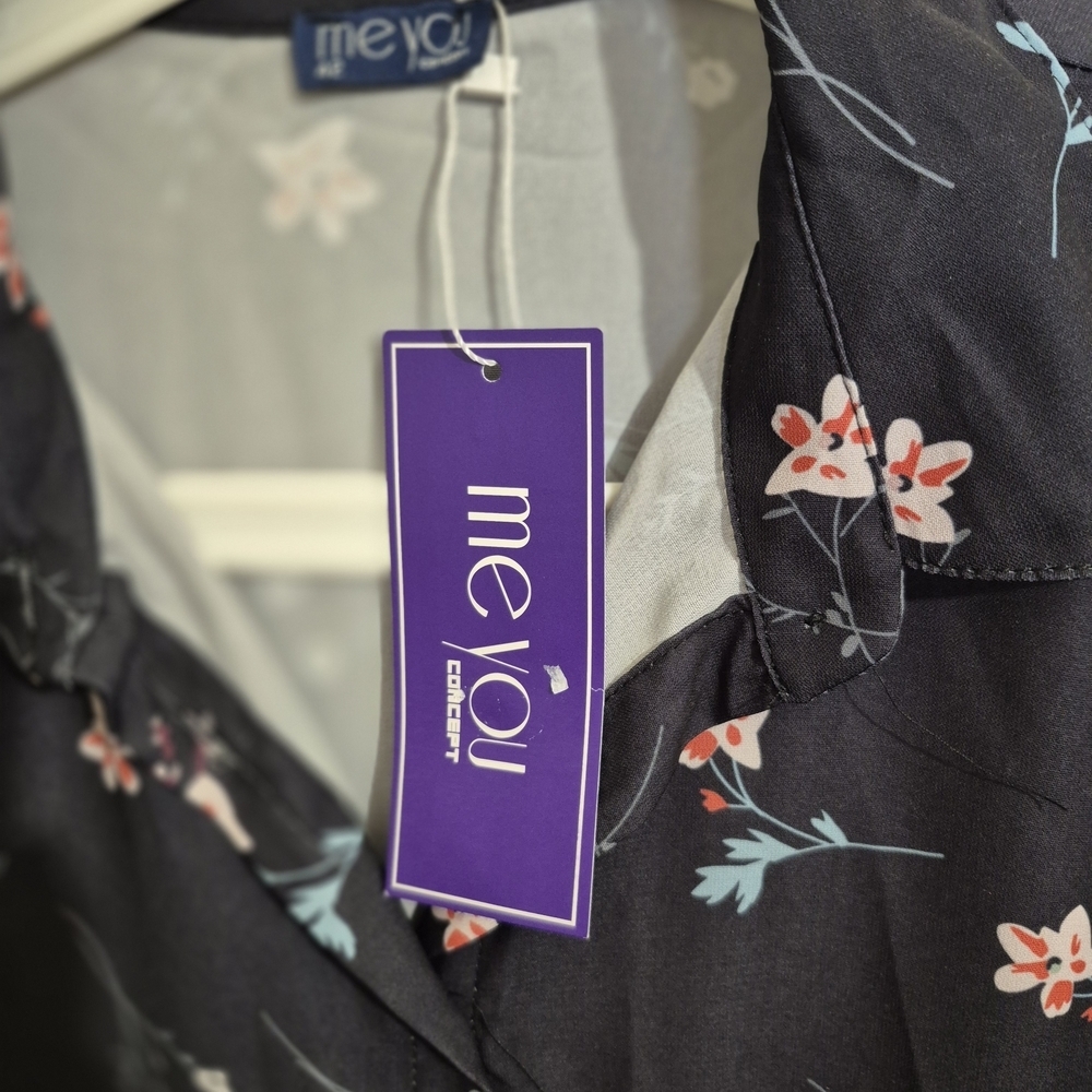 NWT Mevo Concept Floral Button Front Blouse | Size 42 | Made in Turkey - Picture 3 of 7